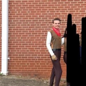 Meet your Posher, Devin